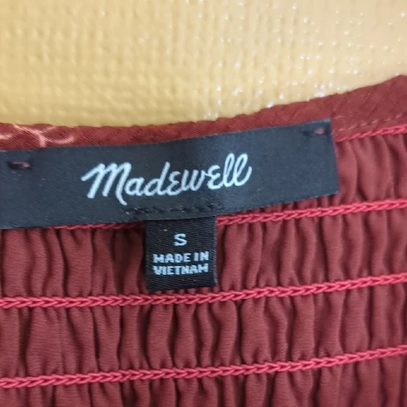 NWOT LucieV-Neck smocked Midi Dress,‎ Small Size - Picture 5 of 12